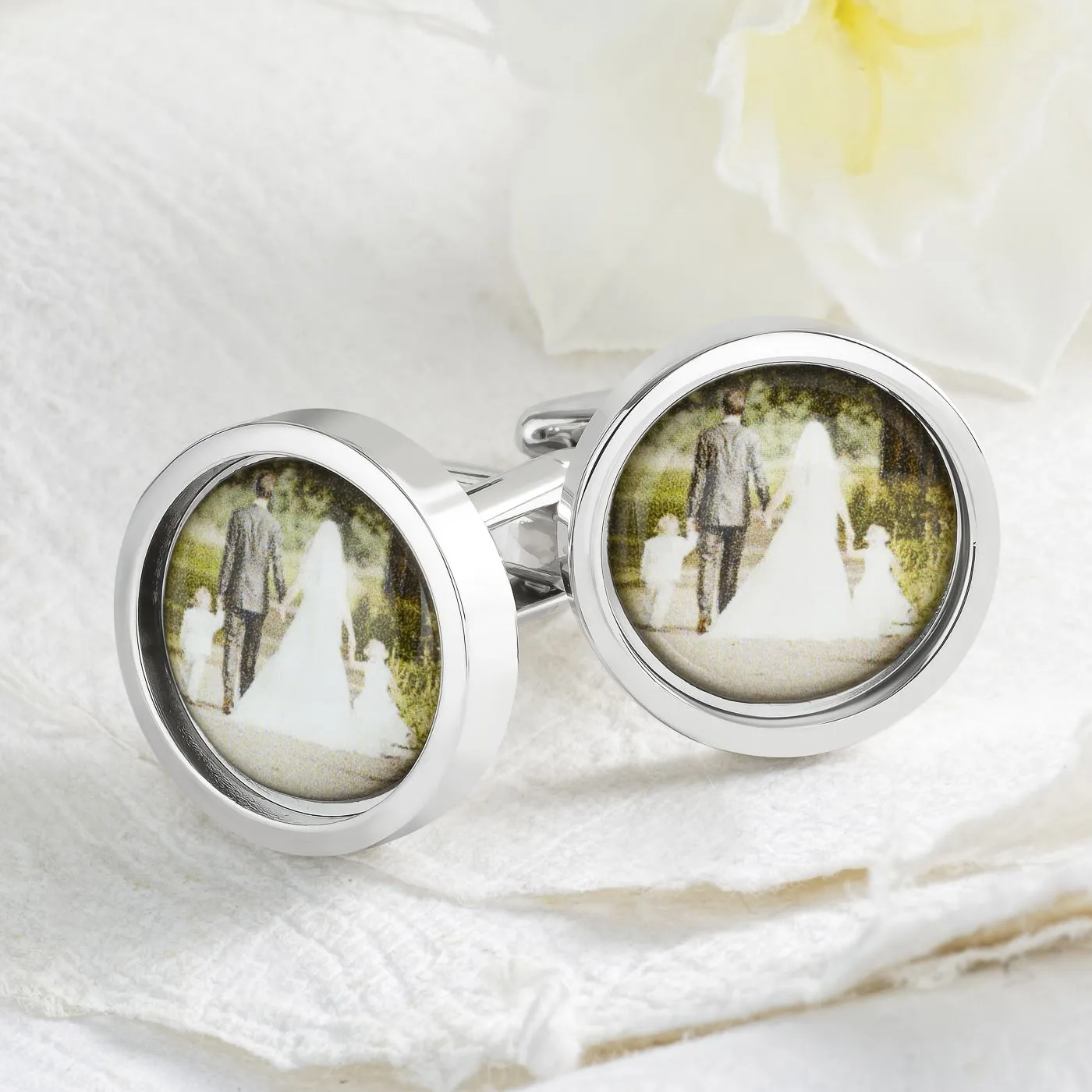 Circular Wedding Photo Cufflinks