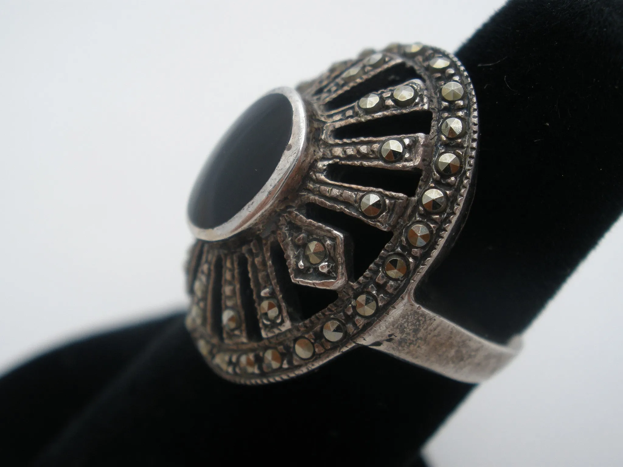 Sterling Silver Black Onyx & Marcasite Ring Size 5